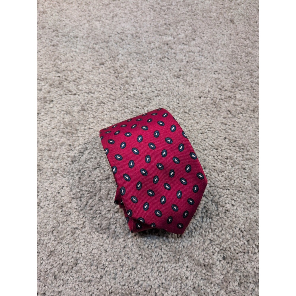 Brooks Brothers Mens Red Silk‎ Medallion Geometric Pattern Classic Necktie USA